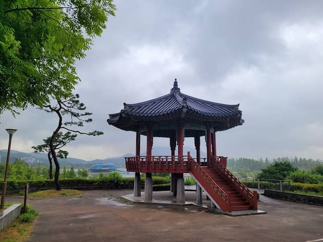 Jangnamjeong - Image 1