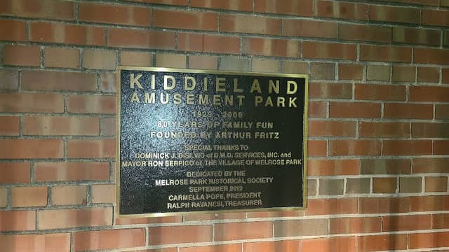 Kiddieland Amusement Park Sign - Image 2