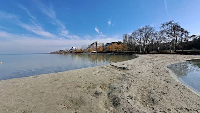 Sandy/mud beach in Siófok - Image 1