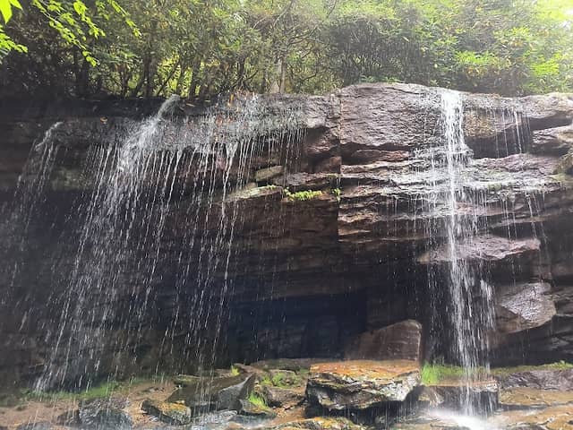 Cave Falls and Jim Thorpe Overlook Trail Start - Image 3