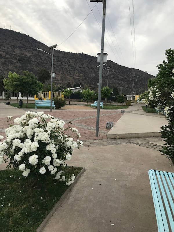 Plaza Los Artesanos - Image 1