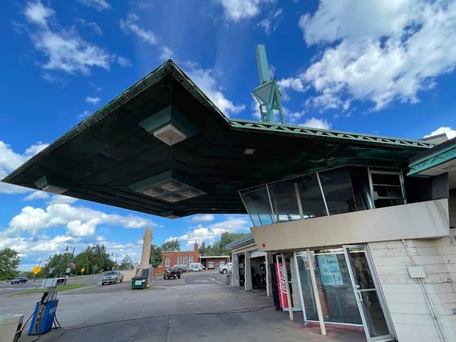 Gas station designed by Frank Lloyd Wright - Image 2