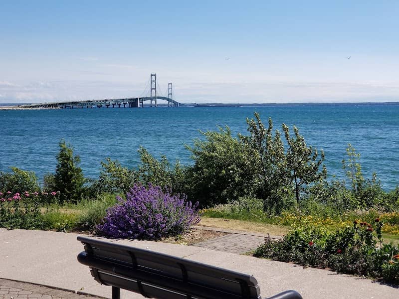 Bridge View Park - Image 1