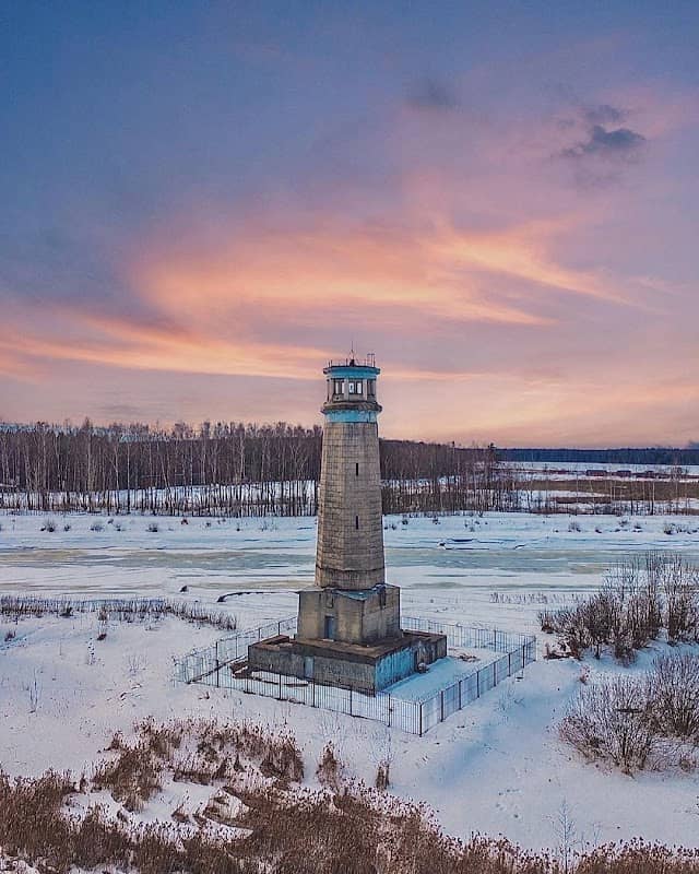 Big Volzhsky lighthouse - Image 1
