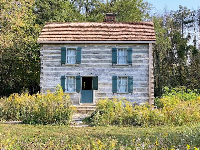 Schmidt-Burnham Log House - Image 1