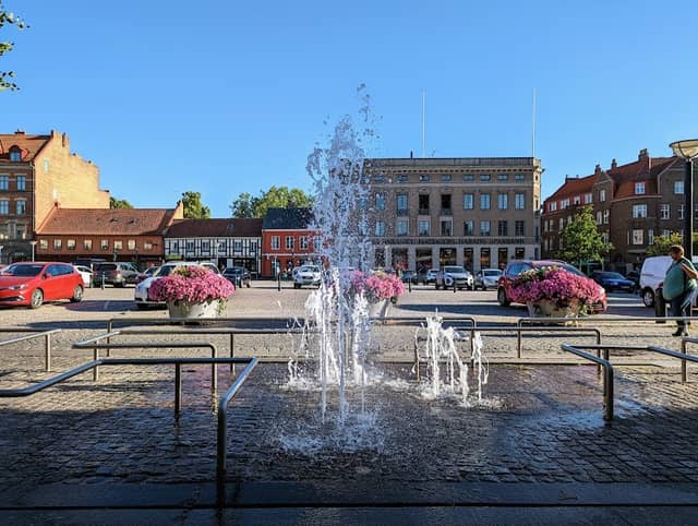 Mårtenstorget Maze Fountain - Image 1