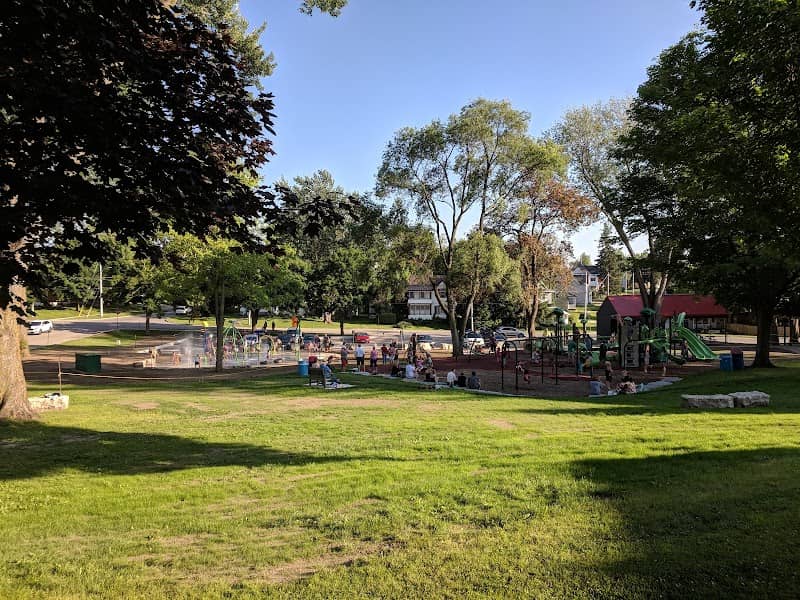 Cadzow Park - Image 1