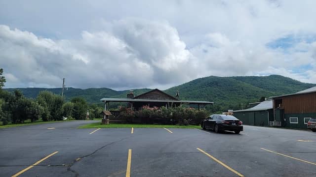Carver's Orchard - Image 1