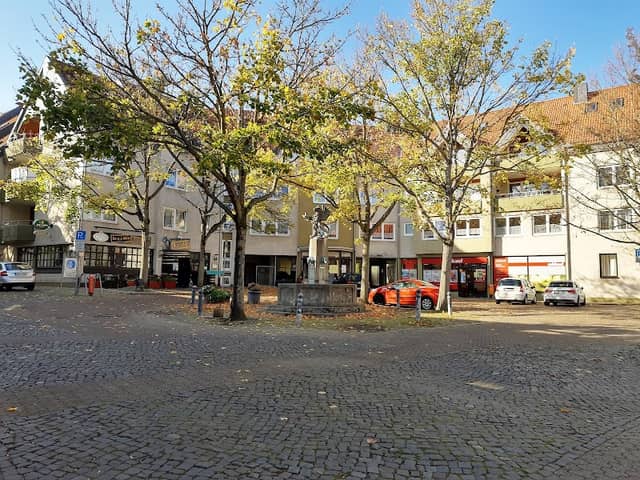 Greifplatz Brunnen - Image 1