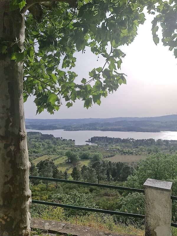 Miradouro dos Beijos de Fonte Arcada - Image 1