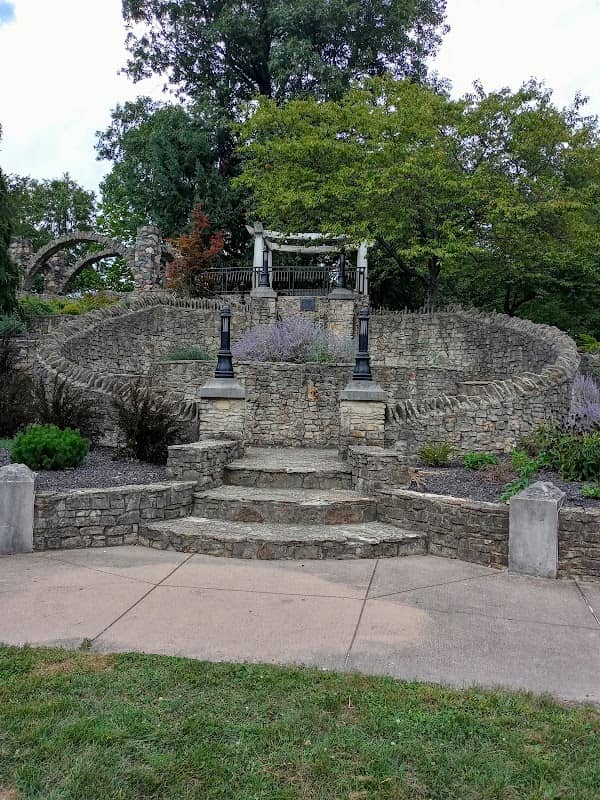 Shadyside Memorial Park Chinese Gardens - Image 3