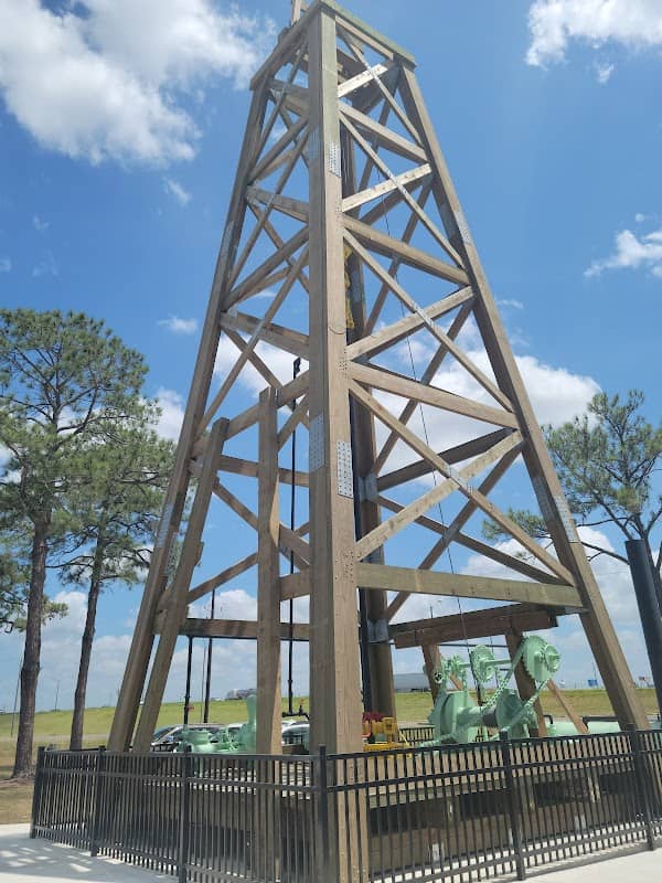 Oil and Gas Park - Image 2