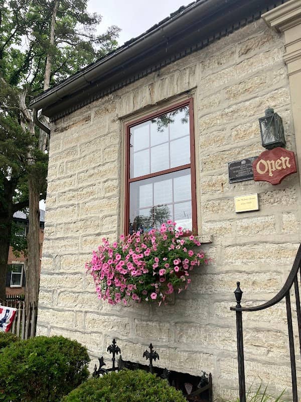 The Walton House - Image 1