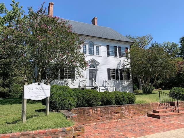 Poplar Hill Mansion - Image 1