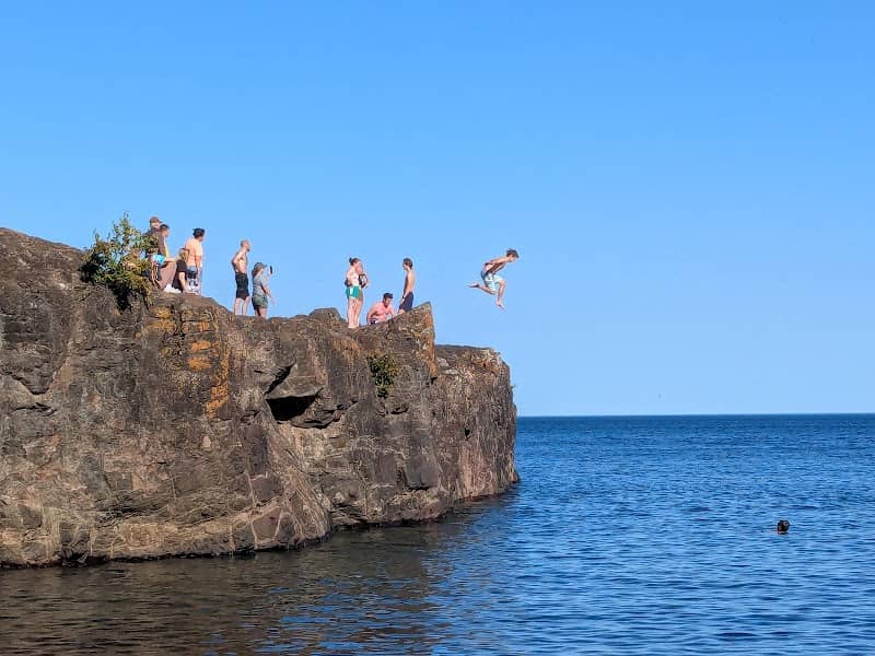 Black Rocks - Image 2