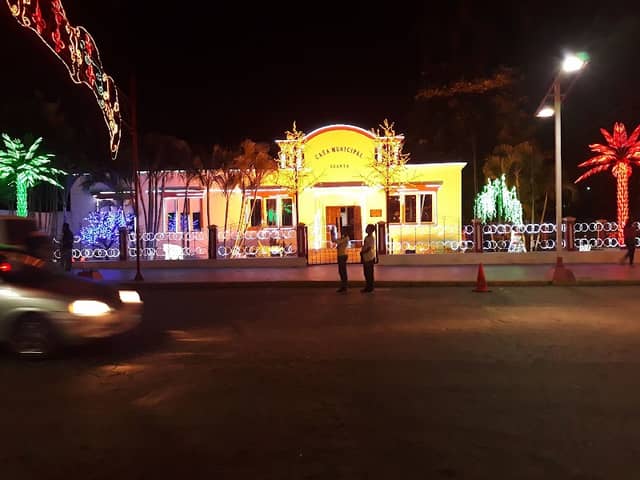 Plaza Bolívar de Guanta - Image 2