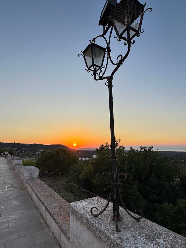 Viewpoint - Image 2