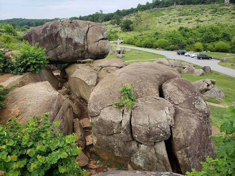 Devil's Den - Image 2
