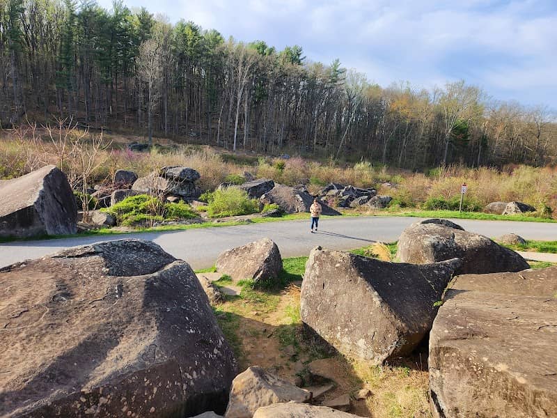 Devil's Den - Image 3