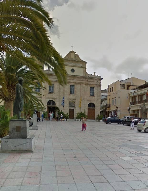 PLATEIA MITROPOLEOS - Image 2
