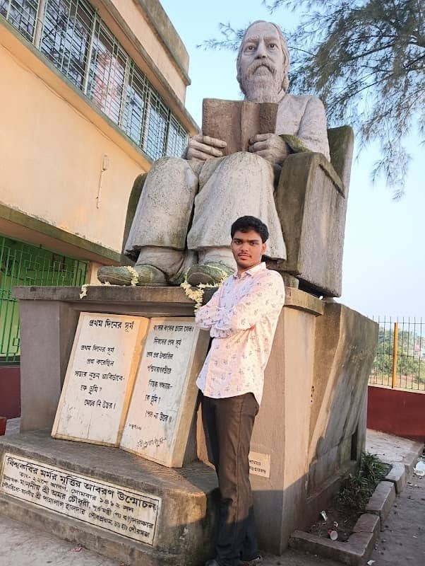 Trikon Park - Image 1