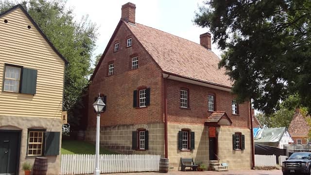 Historic Town of Salem - Image 1
