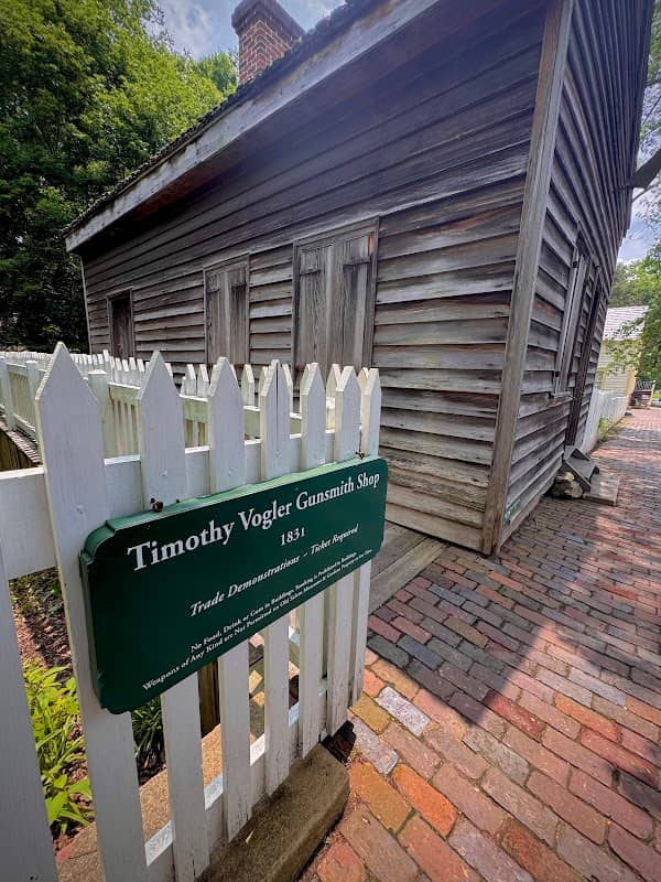 Historic Town of Salem - Image 3