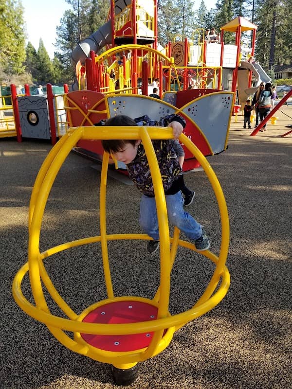 Minnie Park - Image 1