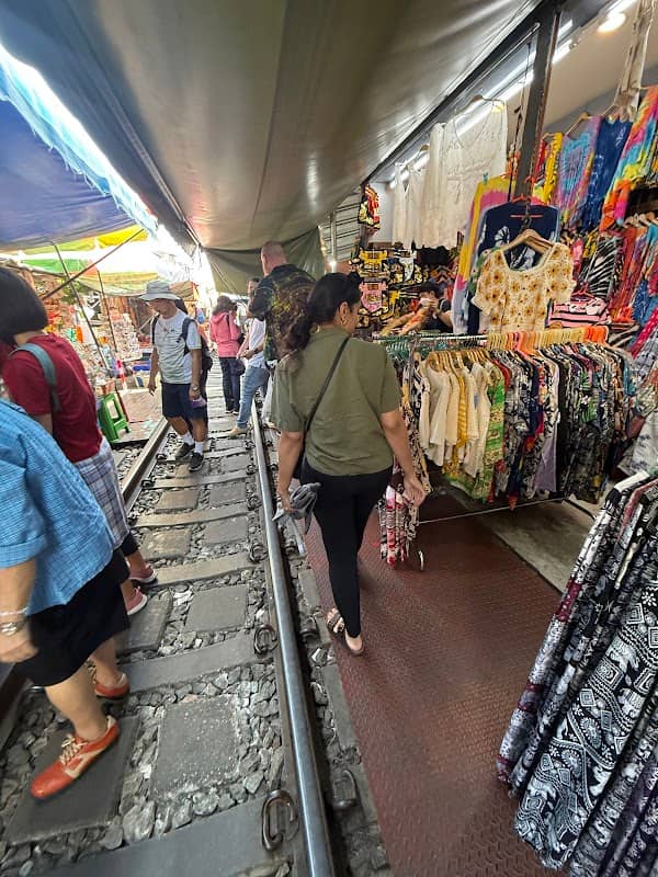 umbrella folding market - Image 1