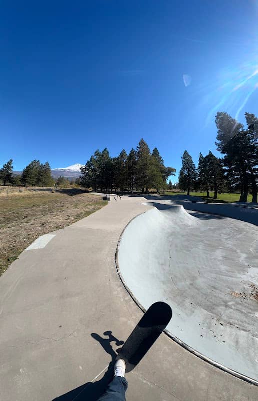 Weed Skate Park - Image 1