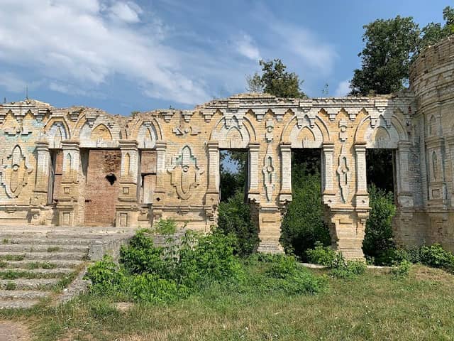 The ruins of the estate of the family of Osten-Sacken - Image 1