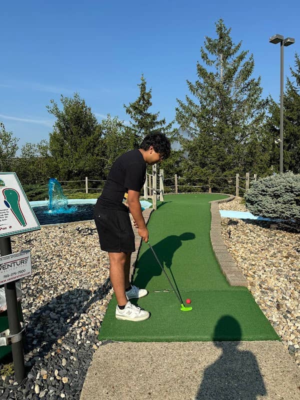 Hole In One Family Fun - Image 2