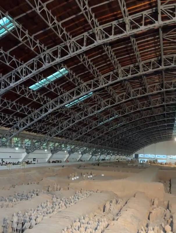 Terra-Cotta Warriors Museum - Image 1