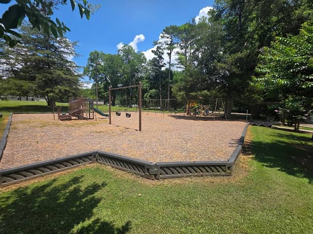 Flamingo Park - Image 1
