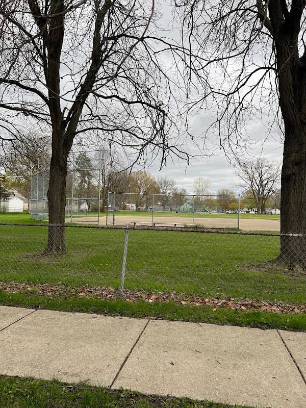 Kenwood Park - Image 2
