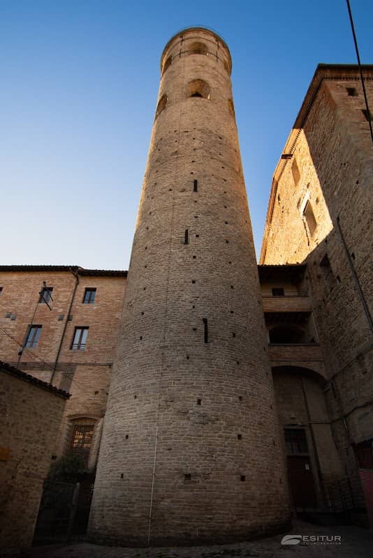Round bell tower - Image 1