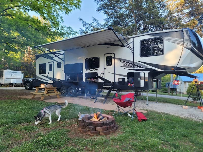 Paradise Lake Family Campground - Image 1