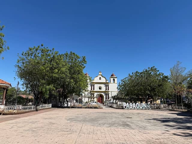 Parque Central de Pasaquina - Image 1