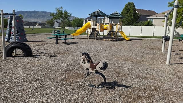 West Vineyard Park - Image 1