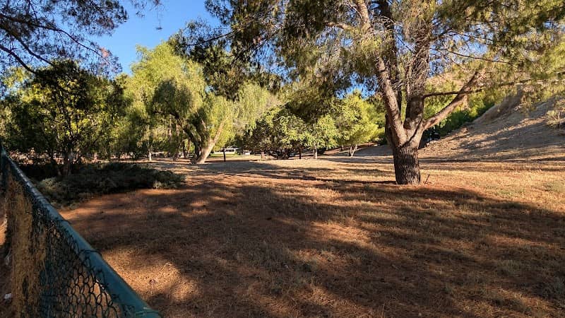 Begonias Lane Park - Image 1