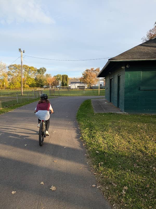 Pietryka Park - Image 1