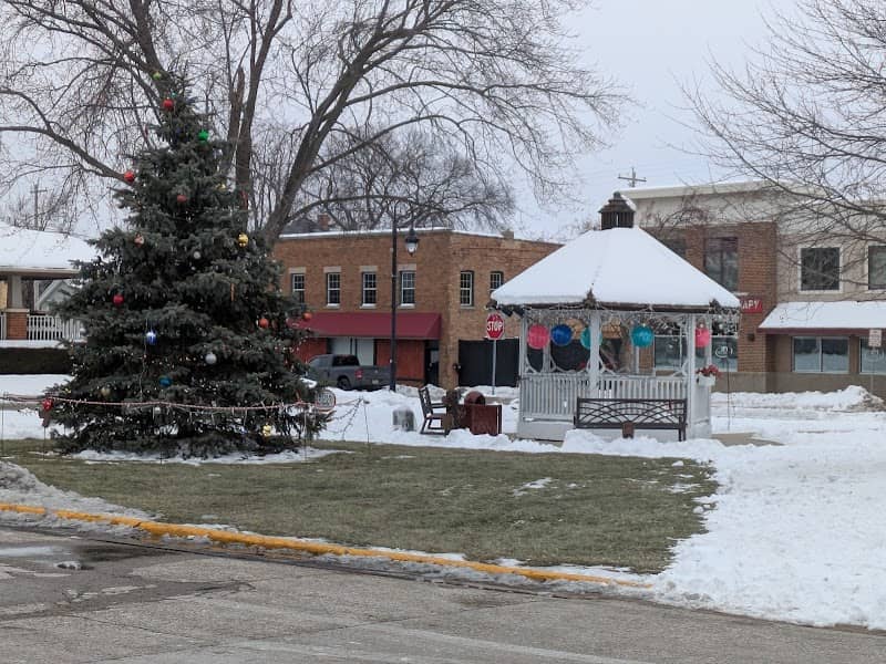 Union Grove Village Square - Image 1