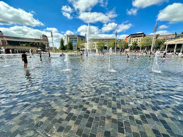 City Park Mirror Pool and Fountain - Image 1