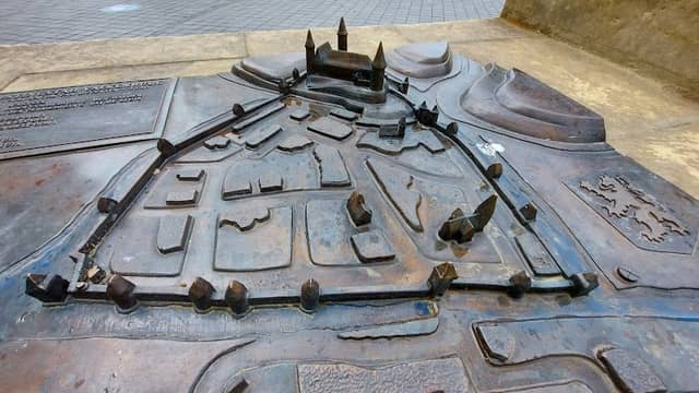 Bronzen Maquette Vestingstad Valkenburg - Image 1