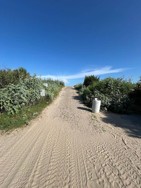 Public Beach Access and Parking - Image 2