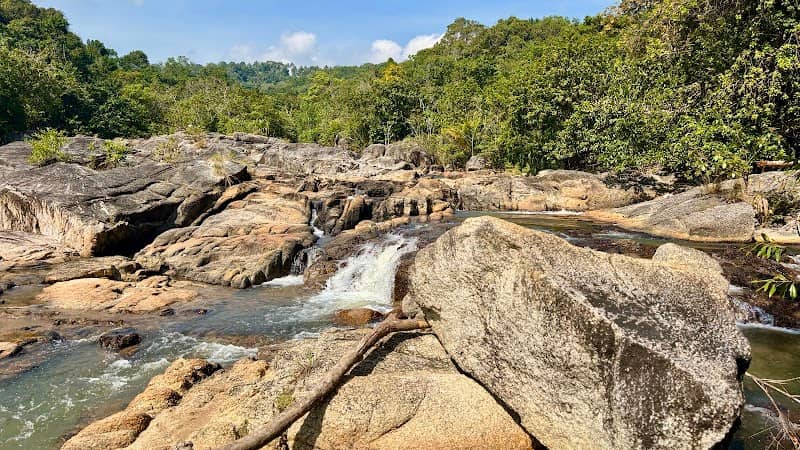 Than Prawet Waterfall - Image 1