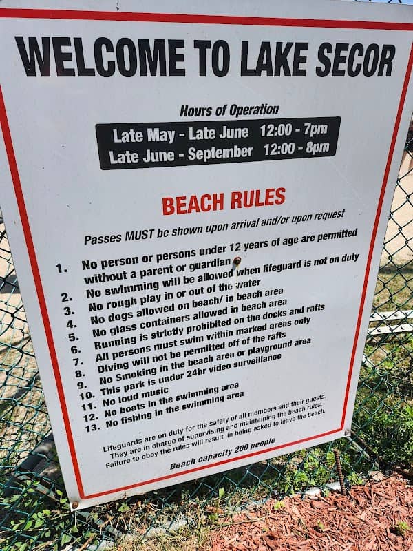 Lake Secor Beach Resident Entrance - Image 1