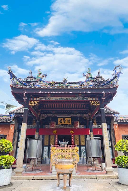 Penang Snake Temple - Image 1