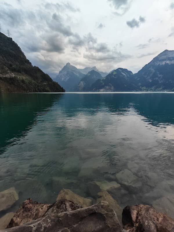 Wiege der Schweiz Fotospot Sisikon Quaianlage - Image 3