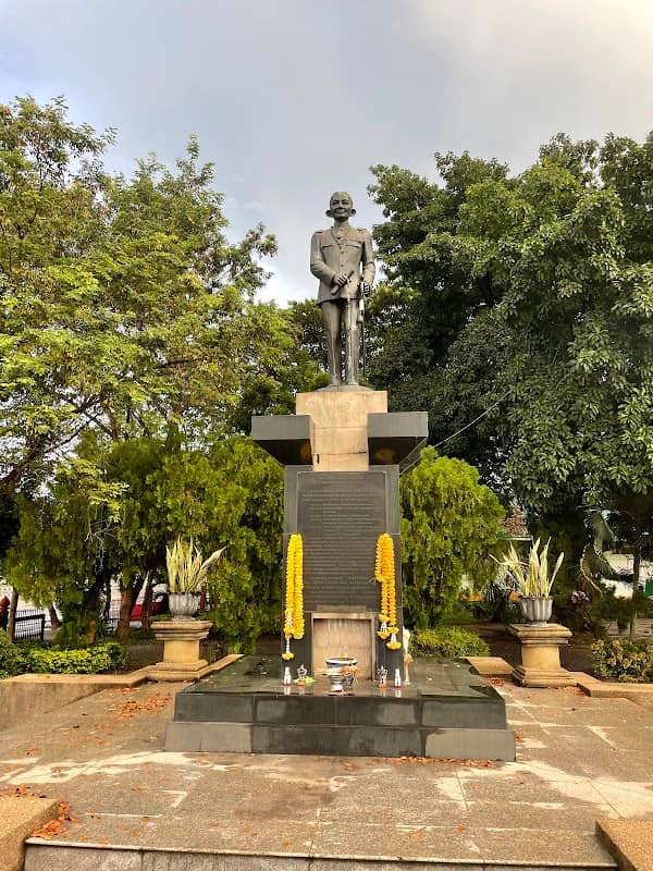 Phratu Mueang Sakon Nakhon - Image 2
